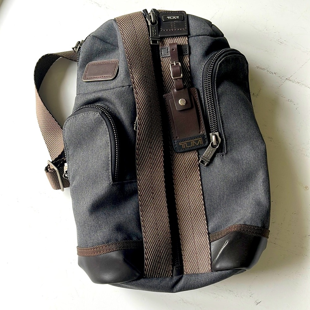 Tumi over the shoulder messenger bag